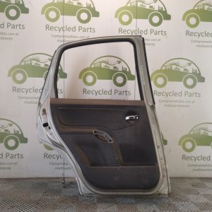 Puerta Trasera Izquierda Citroen C3 Lv (06024581)