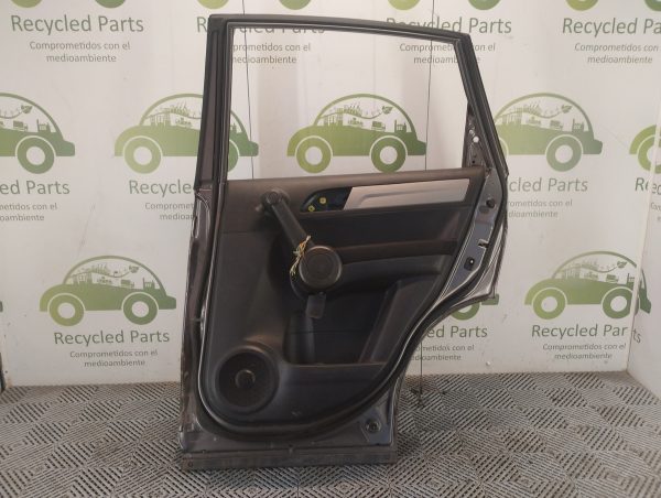 Puerta Trasera Derecha Honda Crv 3ra (05759282)