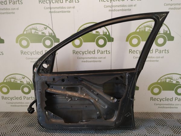 Puerta Delantera Derecha Peugeot 207 (05188997)