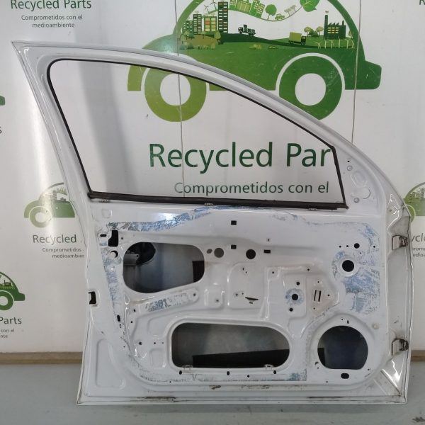 Puerta Delantera Izquierda Chevrolet Corsa 2 (03086679)