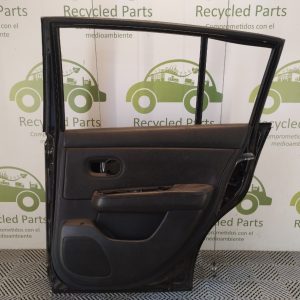 Puerta Trasera Derecha Nissan Tiida 5p (04931404)