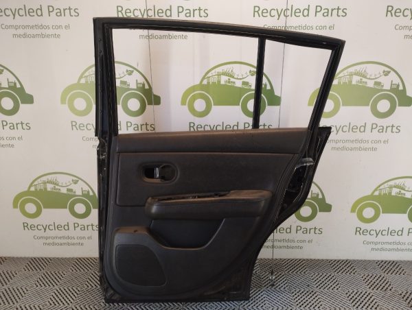 Puerta Trasera Derecha Nissan Tiida 5p (04931404)