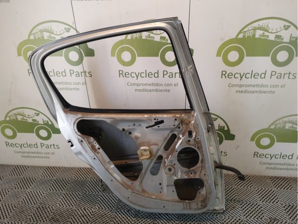 Puerta Trasera Izquierda Peugeot 206 (05864322)