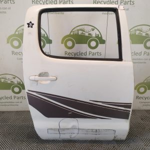 Puerta Trasera Derecha Toyota Hilux (04449818)