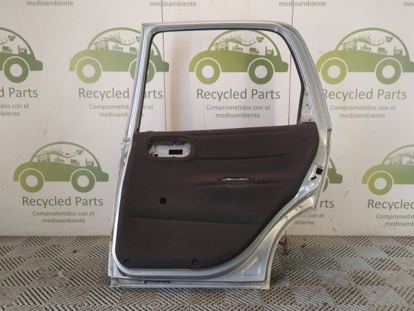 Puerta Trasera Derecha Chevrolet Corsa (05884203)