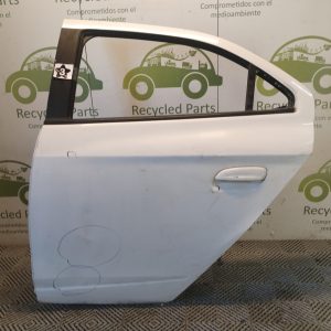 Puerta Trasera Izquierda Chevrolet Prisma (05590211)