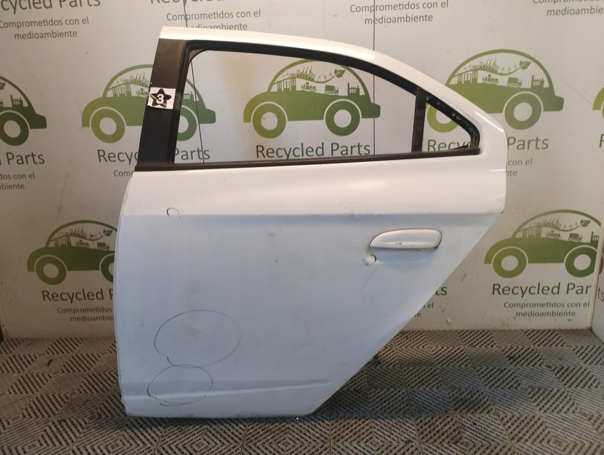 Puerta Trasera Izquierda Chevrolet Prisma (05590211)