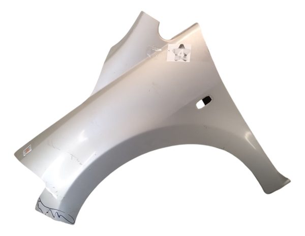 Guardabarro Izquierdo Nissan Tiida (05470425)