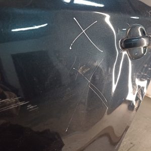 Puerta Trasera Izquierda Vw Vento Lv (04237788)