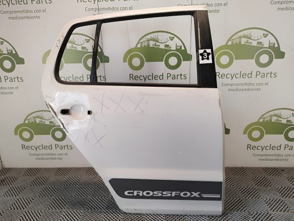Puerta Trasera Derecha Vw Fox Ln (04872323)
