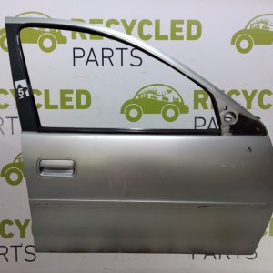 Puerta Delantera Derecha Chevrolet Corsa (05800833) Lp