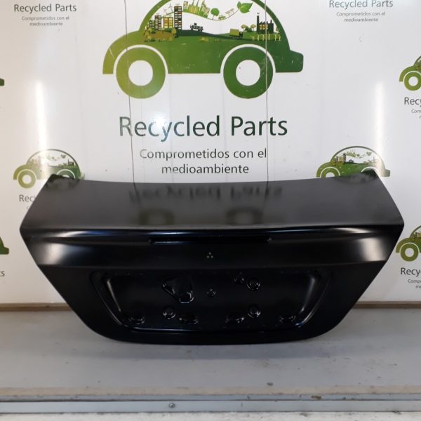 Tapa De Baul Mercedes Benz C200 Nv