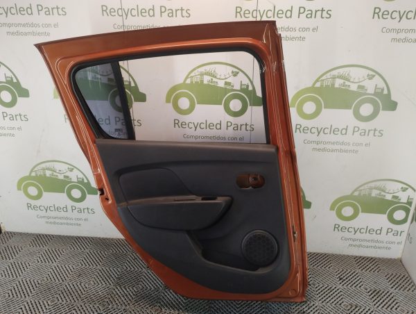 Puerta Trasera Izquierda Renault Sandero Ln (05878741)