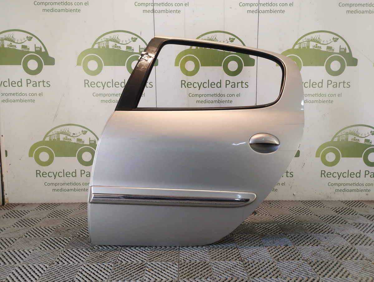 Puerta Trasera Izquierda Peugeot 207 (06363545)