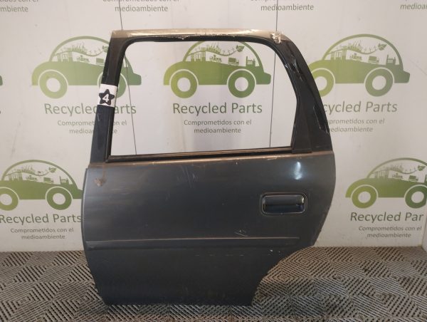 Puerta Trasera Izquierda Chevrolet Corsa (06248905)