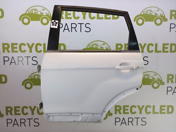 Puerta Trasera Izquierda Chevrolet Captiva (04763134)
