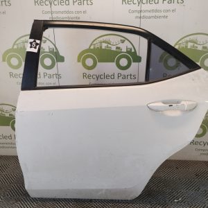Puerta Trasera Izquierda Toyota Corolla G11 (05854285)