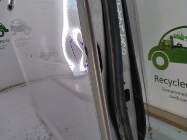 Puerta Trasera Derecha Nissan Tiida 5p (02929792)