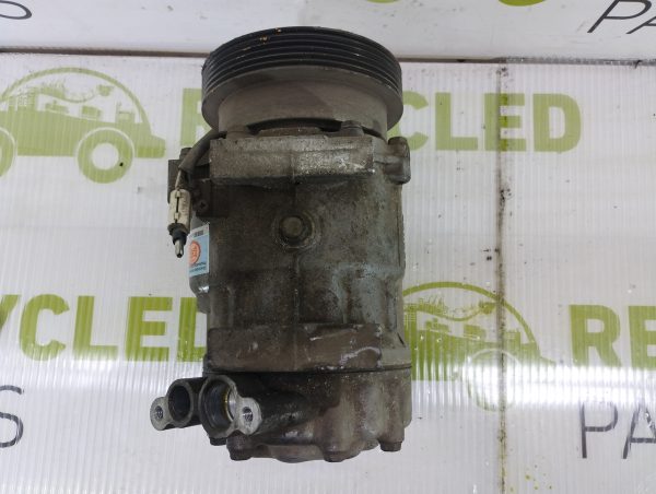 Compresor De A/a Renault Sandero 1.6 (05751646)
