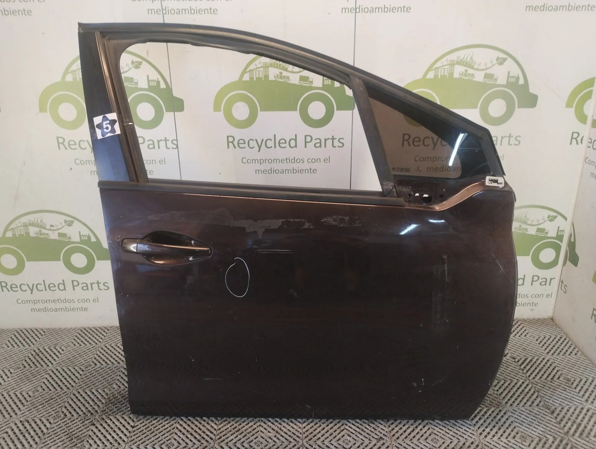 Puerta Delantera Derecha Peugeot 208 (06431376)