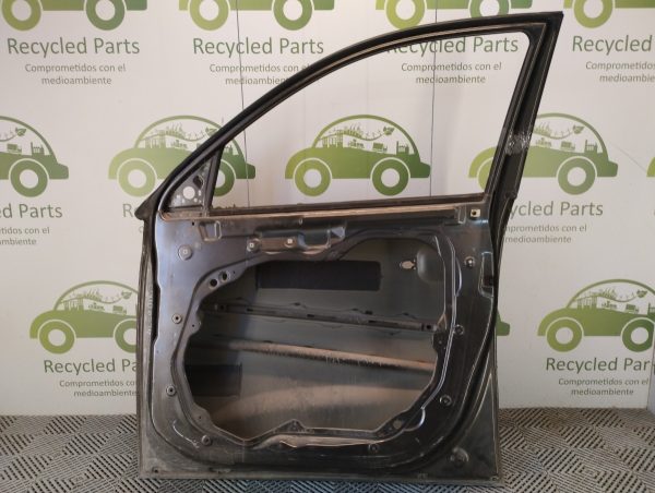 Puerta Delantera Derecha Kia Sorento Li (04106344)