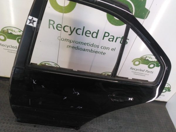 Puerta Trasera Izquierda Vw Bora (03069792) Lp