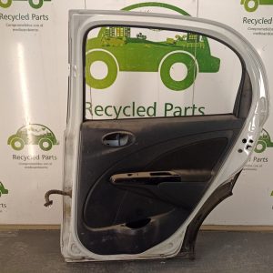 Puerta Trasera Derecha Toyota Etios Cross 5p (04051906)