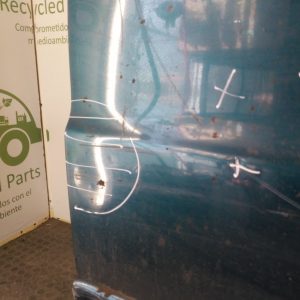 Puerta Trasera Derecha Mercedes Benz V230 (04265962)