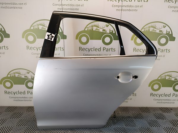 Puerta Trasera Izquierda Vw Vento Lv (04931176) Lp