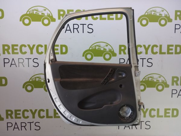 Puerta Trasera Izquierda Citroen Xsara Picasso (05771324)