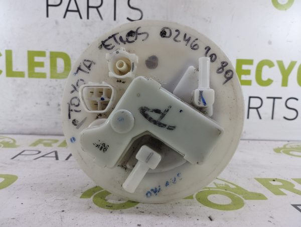 Bomba De Nafta Toyota Etios 1.5 (02461089)