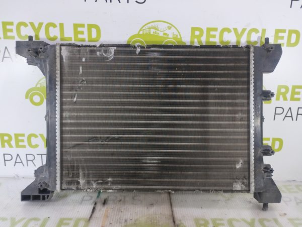 Radiador De Agua Fiat Mobi 1.0 (02097773)
