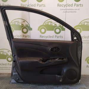 Puerta Delantera Izquierda Nissan Versa (05275347)