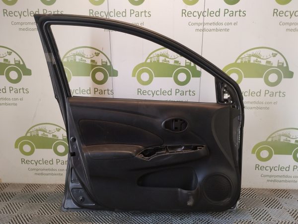 Puerta Delantera Izquierda Nissan Versa (05275347)