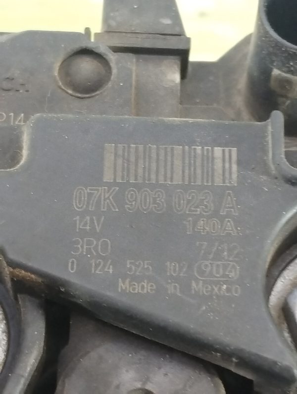 Alternador Vw Vento 2.5 (04861465)