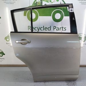 Puerta Trasera Derecha Nissan Tiida 5p (03248936)