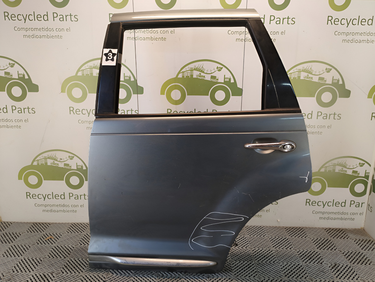 Puerta Trasera Izquierda Chrysler Pt Cruiser (05544441)