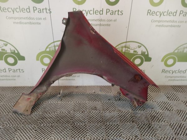 Guardabarro Izquierdo Toyota Etios (05911809)