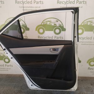 Puerta Trasera Izquierda Toyota Corolla G11 (05854285)