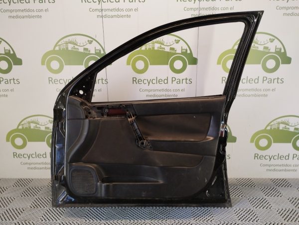 Puerta Delantera Derecha Chevrolet Astra (04184980)