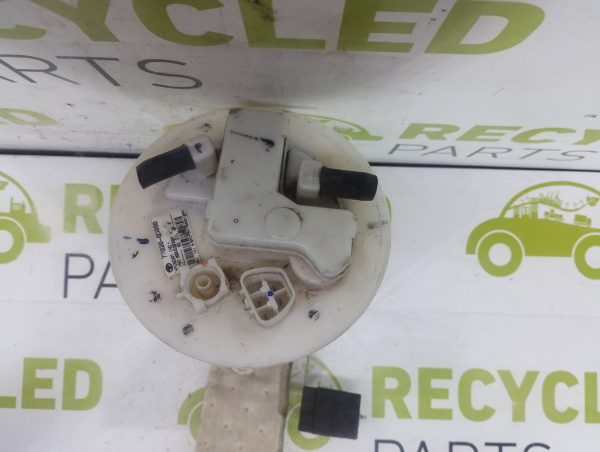 Bomba De Nafta Toyota Etios 1.5 (01780171)