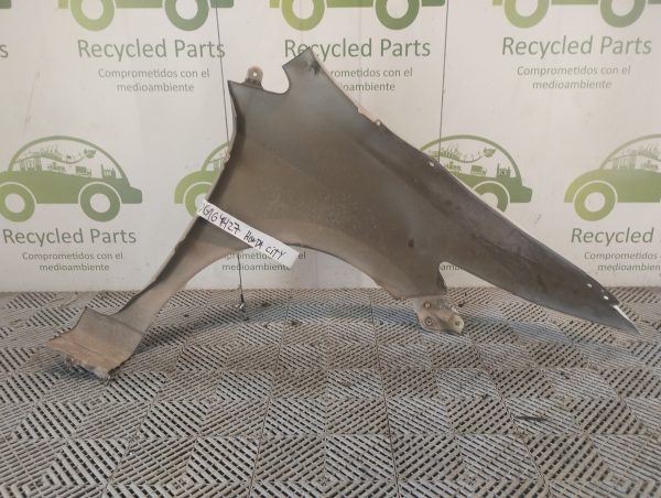 Guardabarro Izquierdo Honda City (06164427)