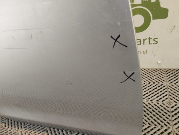 Puerta Trasera Derecha Vw Vento Lv (05644327)