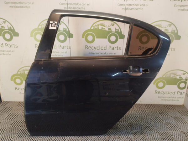 Puerta Trasera Izquierda Peugeot 408 (05986488)