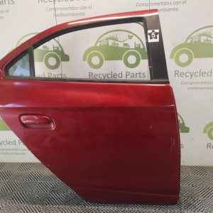 Puerta Trasera Derecha Chevrolet Onix (05585844)