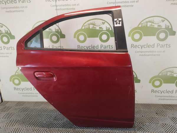 Puerta Trasera Derecha Chevrolet Onix (05585844)