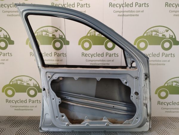 Puerta Delantera Izquierda Vw Bora (04554520)