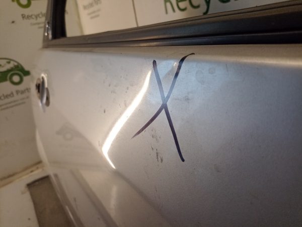 Puerta Trasera Derecha Ford Focus 1 (03905987)