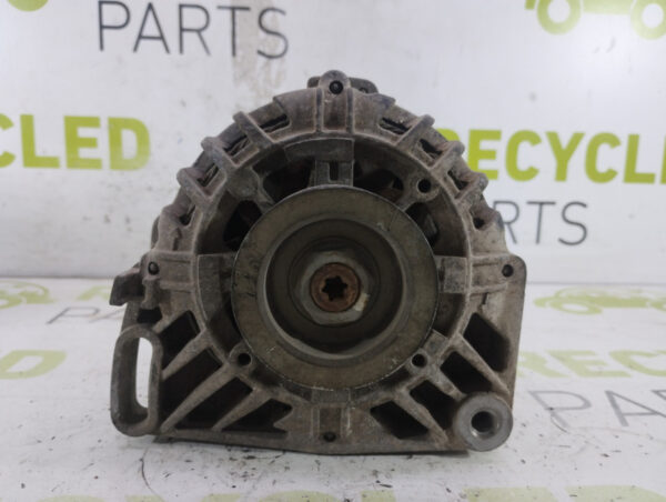 Alternador Renault Clio 1.2 (04302888)
