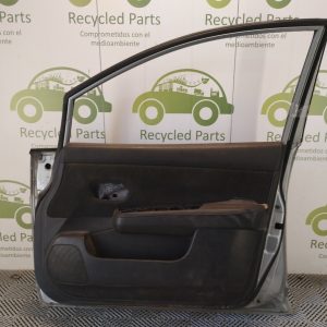 Puerta Delantera Derecha Nissan Tiida (04983643)